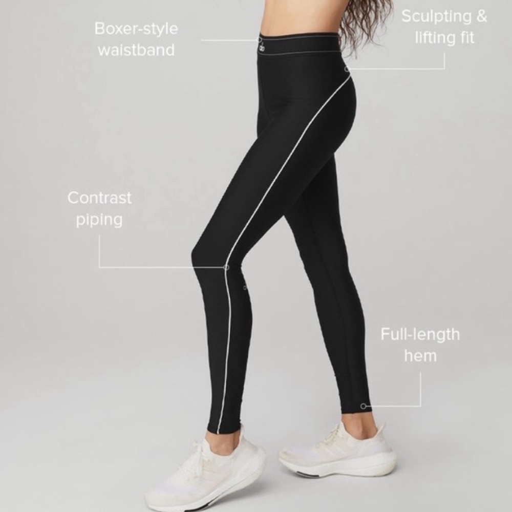 NWT Alo Yoga Airlift High-Waist Suit Up Legging size Small in Black